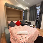 Studio Champs-Élysées - HALA PARIS