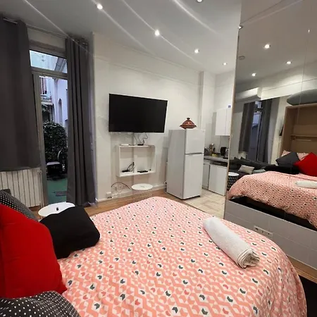Apartment Chic Studio At Arc De Triomphe And Champs Elysees *